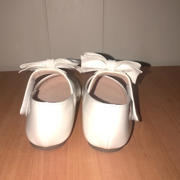 Shoes - Picture 3 of 4